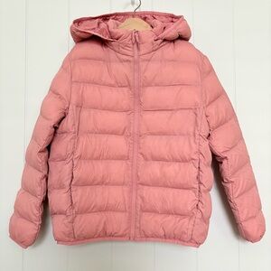 UNIQLO Kids Puffer Jacket Size 9- 10 Color Coral Pink